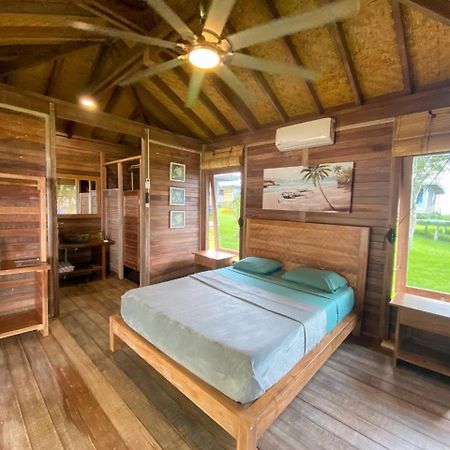 Sonny Island Resort Cabanas Frente Al Mar Punta Bajo Rico Kültér fotó