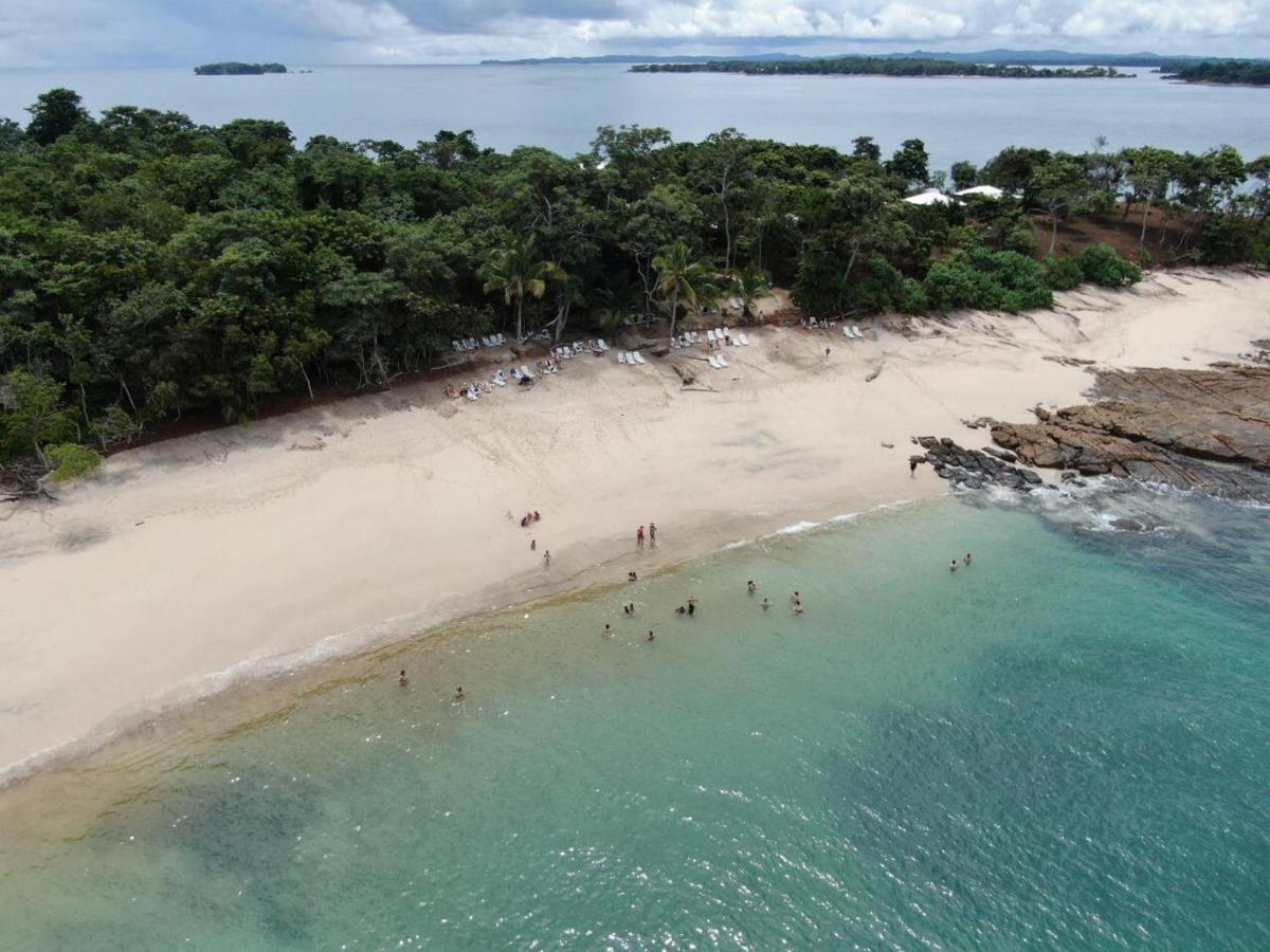 Sonny Island Resort Cabanas Frente Al Mar Punta Bajo Rico Kültér fotó