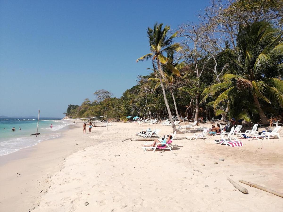 Sonny Island Resort Cabanas Frente Al Mar Punta Bajo Rico Kültér fotó