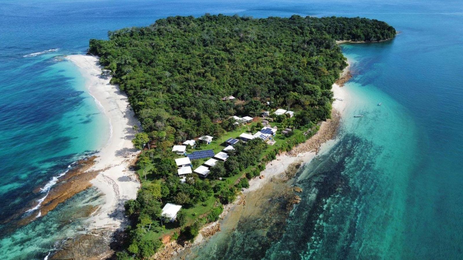 Sonny Island Resort Cabanas Frente Al Mar Punta Bajo Rico Kültér fotó