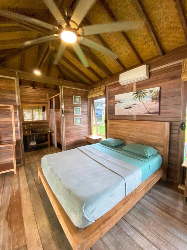 Sonny Island Resort Cabanas Frente Al Mar Punta Bajo Rico Kültér fotó