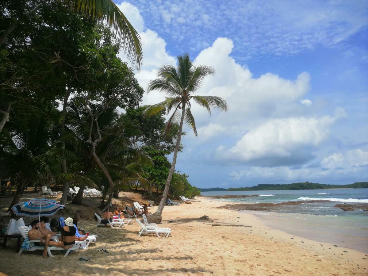 Sonny Island Resort Cabanas Frente Al Mar Punta Bajo Rico Kültér fotó