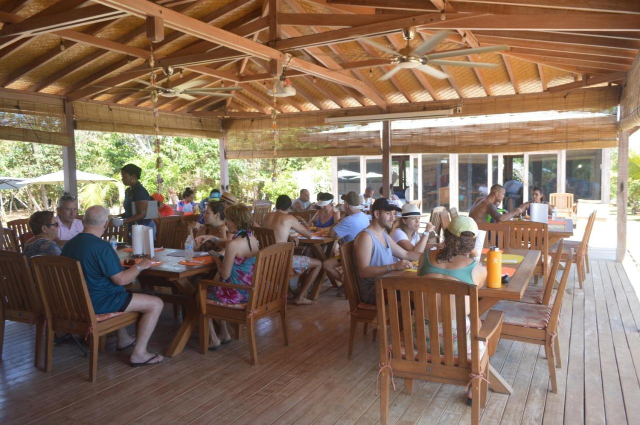 Sonny Island Resort Cabanas Frente Al Mar Punta Bajo Rico Kültér fotó