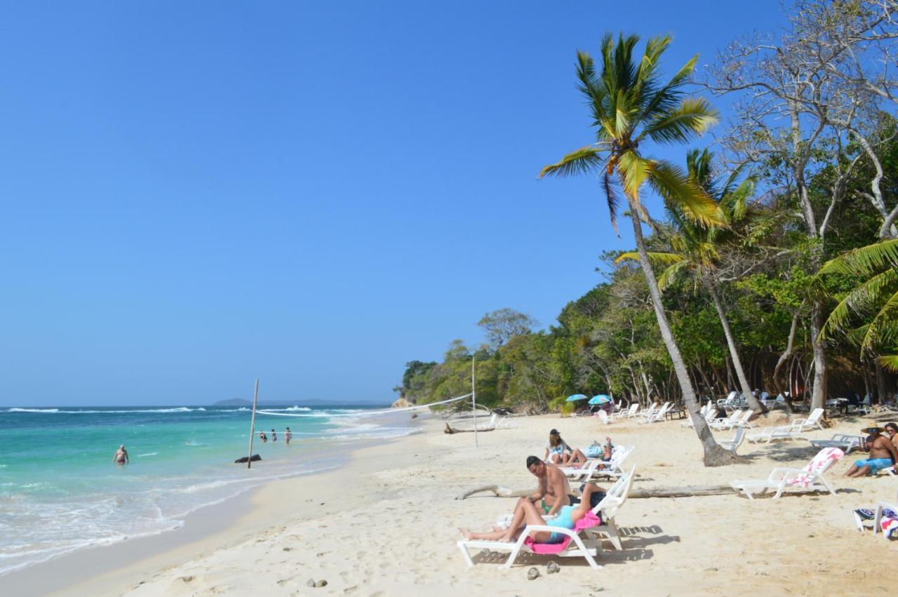 Sonny Island Resort Cabanas Frente Al Mar Punta Bajo Rico Kültér fotó