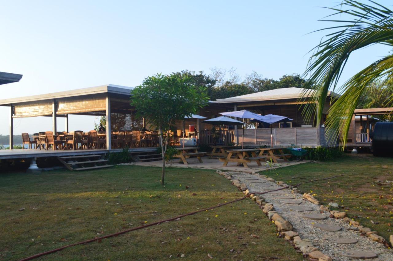 Sonny Island Resort Cabanas Frente Al Mar Punta Bajo Rico Kültér fotó